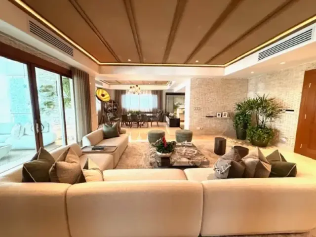 0100067964, USD$ 1,850,000