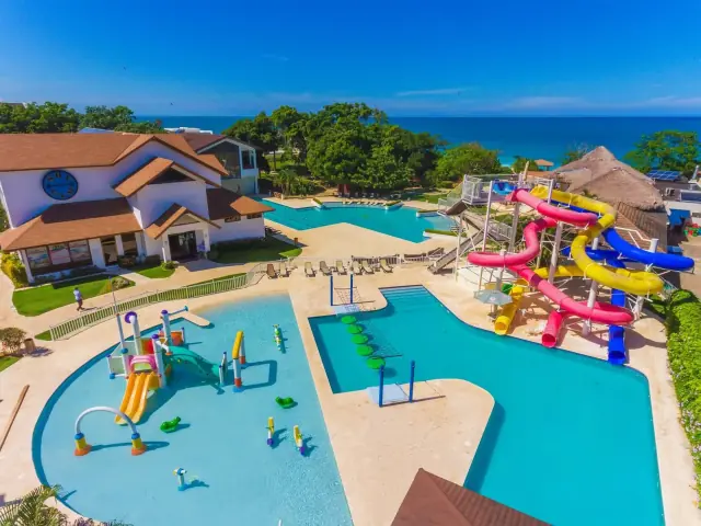 3-Bedroom Villa for Sale in Sosúa Ocean Village, USD$ 335,000
