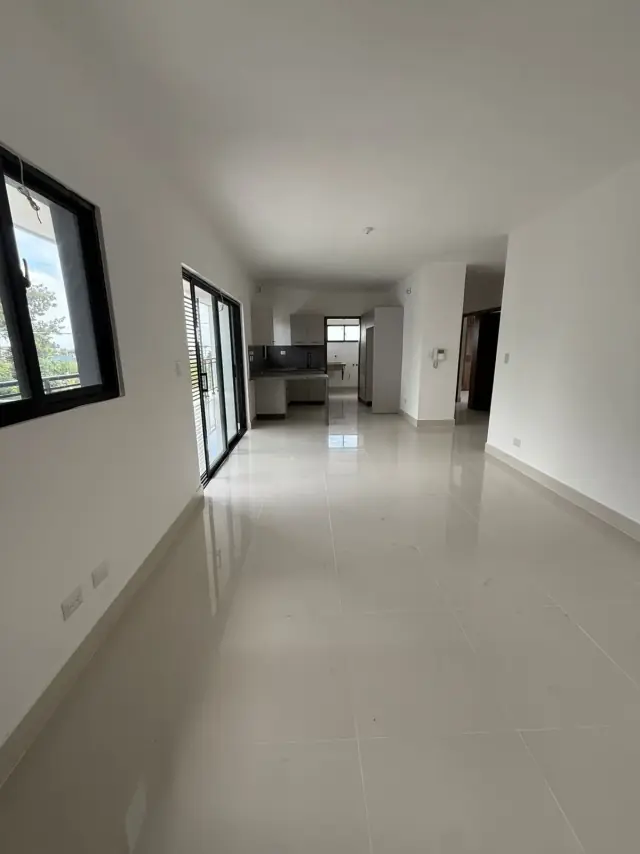 Apartamento a estrenar, Llanos de Gurabo, USD$ 176,000