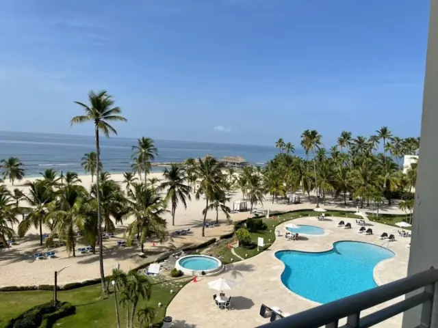 Apartamento amueblado en Juan Dolio, 5to piso, USD$ 325,000