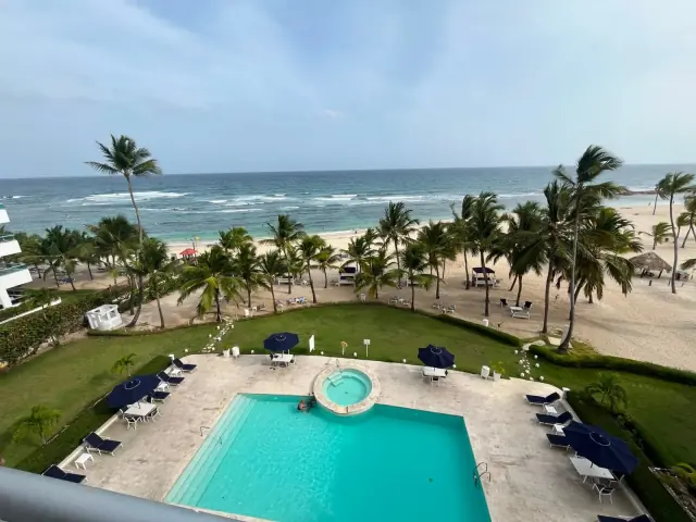 APARTAMENTO DE VENTA EN JUAN DOLIO VISTA AL MAR, USD$ 350,000