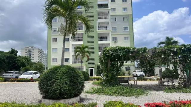 Apartamento en La Romana, Sector Don Juan I CON ASCENSOR, USD$ 105,000