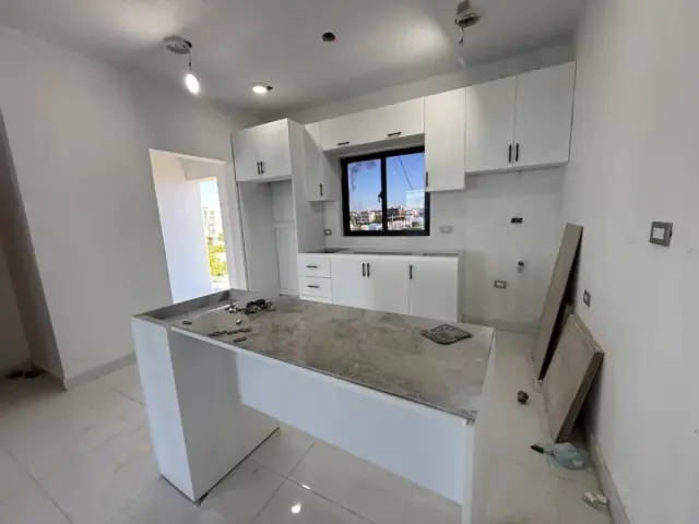Apartamentos de 2 habitaciones y 2 baños en Caleta La Romana, USD$ 113,000