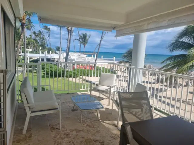 Cada amanecer comienza con el azul del mar, USD$ 660,000