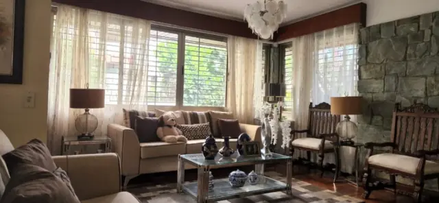 Casa amplia en Enr. Gustavo Mejía Ricart, Naco, USD$ 3,800,000