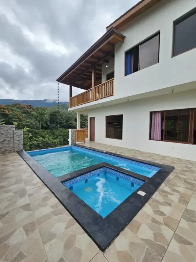 Casa amueblada en La Peña, Jarabacoa, USD$ 600,000
