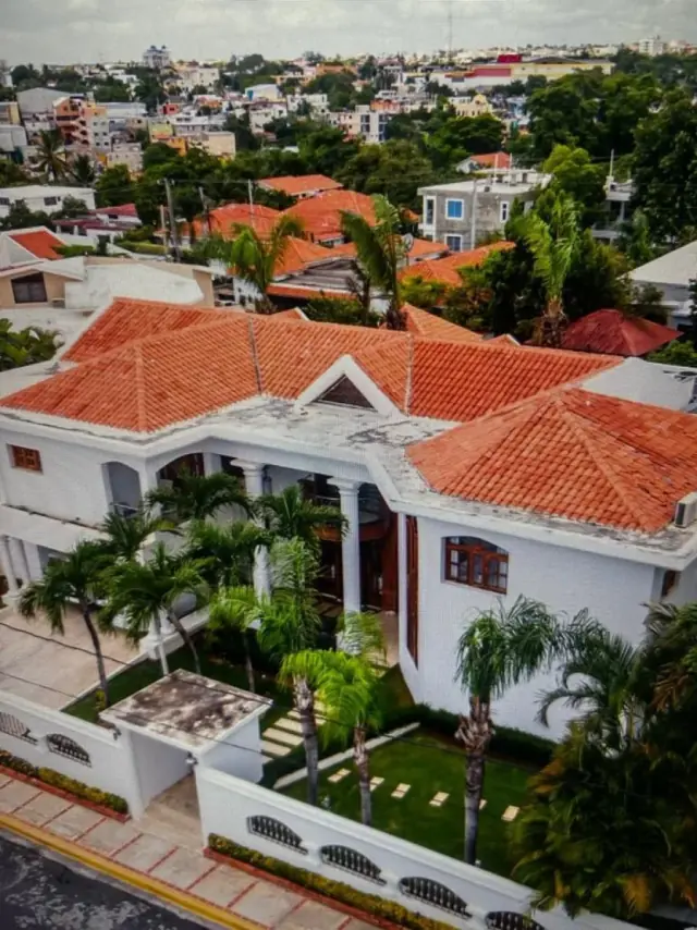 Casa amueblada en La Romana, USD$ 2,500,000