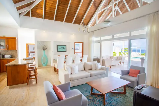 Casa en Venta – Ocean Village, Sosúa, USD$ 1,300,000