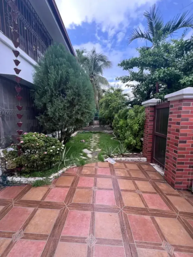 CASA LOCAL, USD$ 940,000