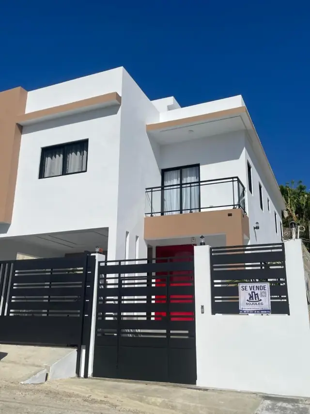 Casa Moderna y Minimalista en Venta, USD$ 325,000