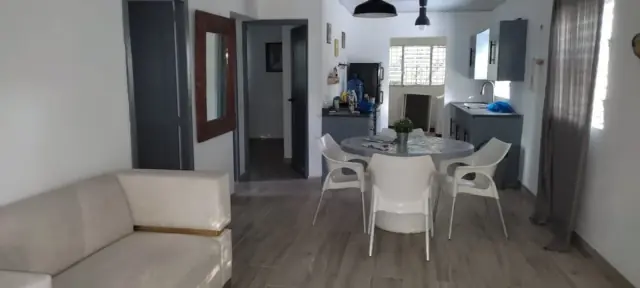 CASA Y APERTAMENRO AMUEBRADO, USD$ 105,000