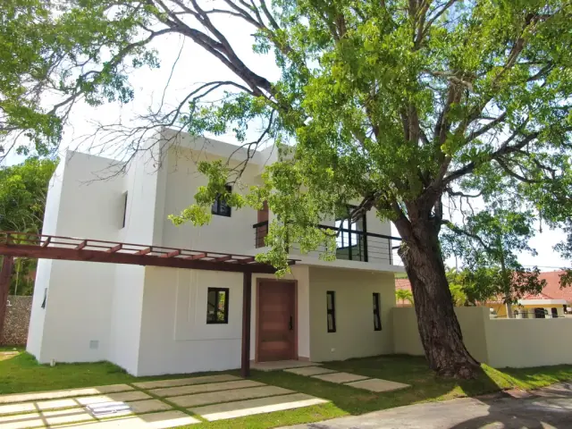Encantadora Villa entre Sosúa y Cabarete, a Minutos de la Playa, USD$ 410,000