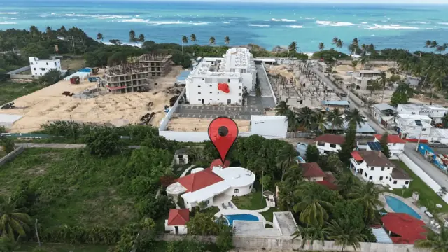 Exclusiva Villa con Amplio Terreno a 3 Minutos de la Playa en Cabarete, USD$ 449,000