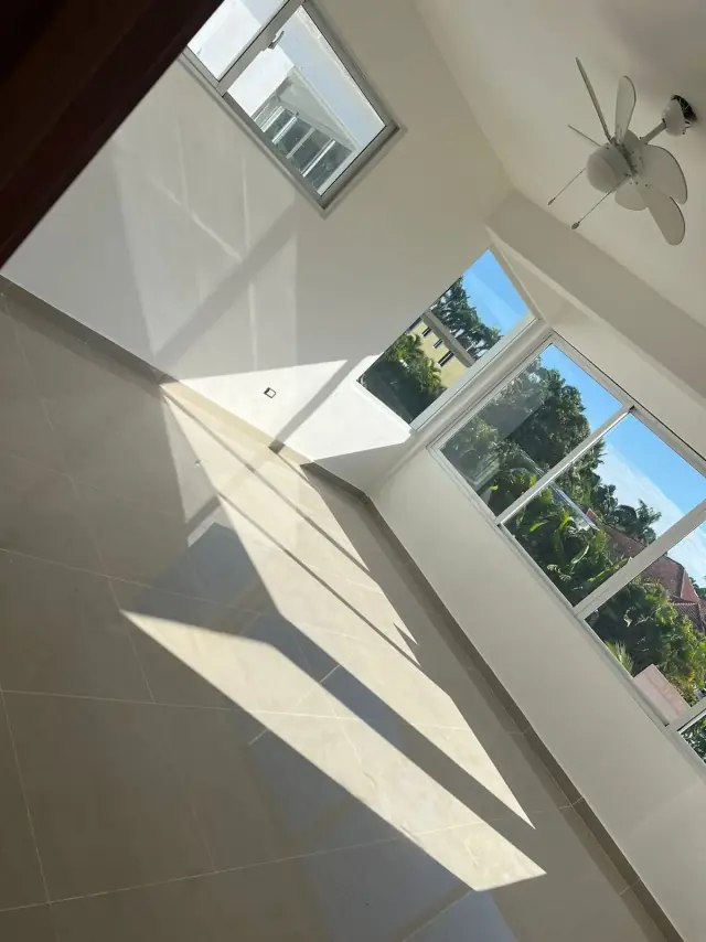 GRANDIOSA CASA EN SOSUA, USD$ 385,000