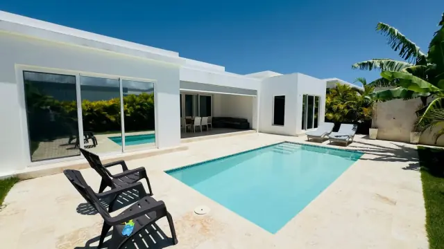 Hermosa villa en venta en el exclusivo proyecto de Sosúa Ocean Village – Sosúa., USD$ 384,000
