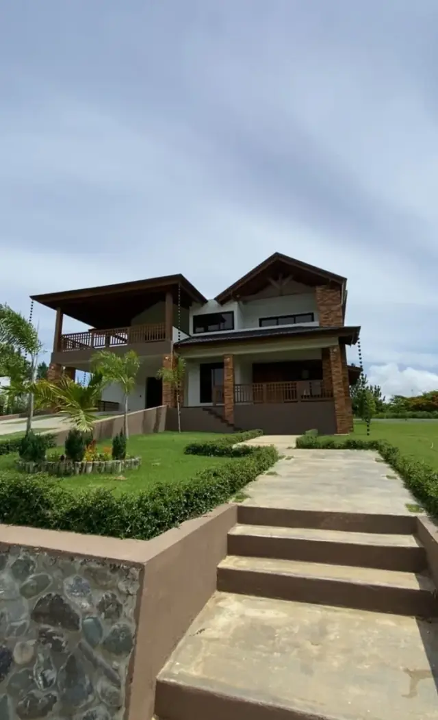Hermosa villa en venta en Jarabacoa, USD$ 650,000