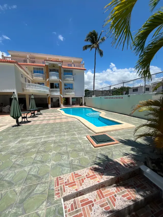 HOTEL DE VENTA EN JUAN DOLIO, USD$ 650,000