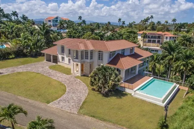 Luxury Ocean View Mansion for Sale in Sosúa, USD$ 1,000,000