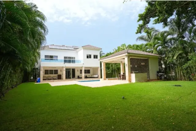 Villa amueblada en Metro Country Club, USD$ 575,000