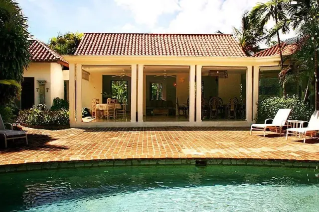 VILLA CON VISTA AL MAR – 4 HB – TOTALMENTE AMUEBLADO, USD$ 1,200,000