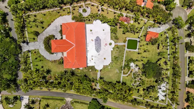 VILLA EN VENTA SEA HORSE RANCH, USD$ 2,050,000