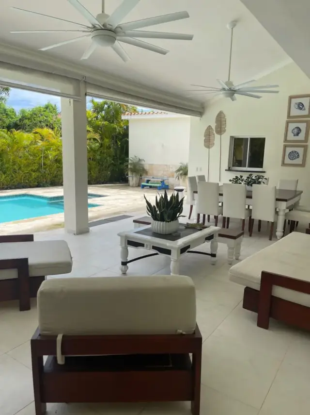 Villa hermosa y espaciosa para vacacionar, sector exclusivo, USD$ 450,000